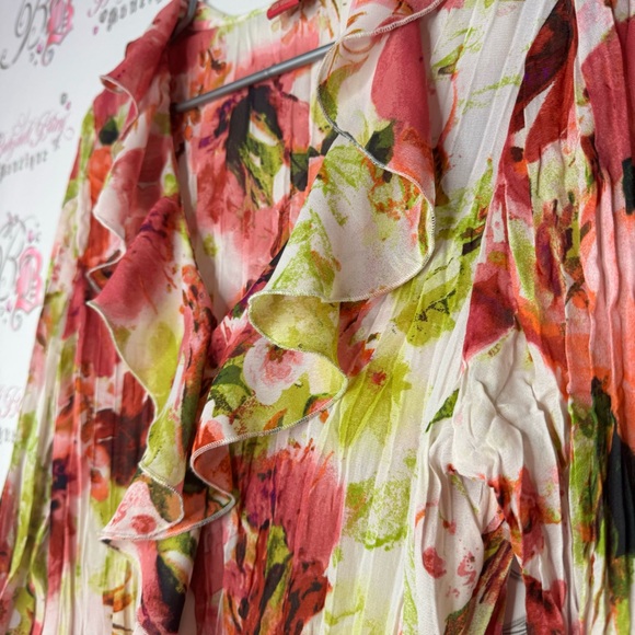 Sunny Leigh blouse ruffle frill hem bell bottom sleeve cuffs floral pleated luxe - Picture 7 of 14